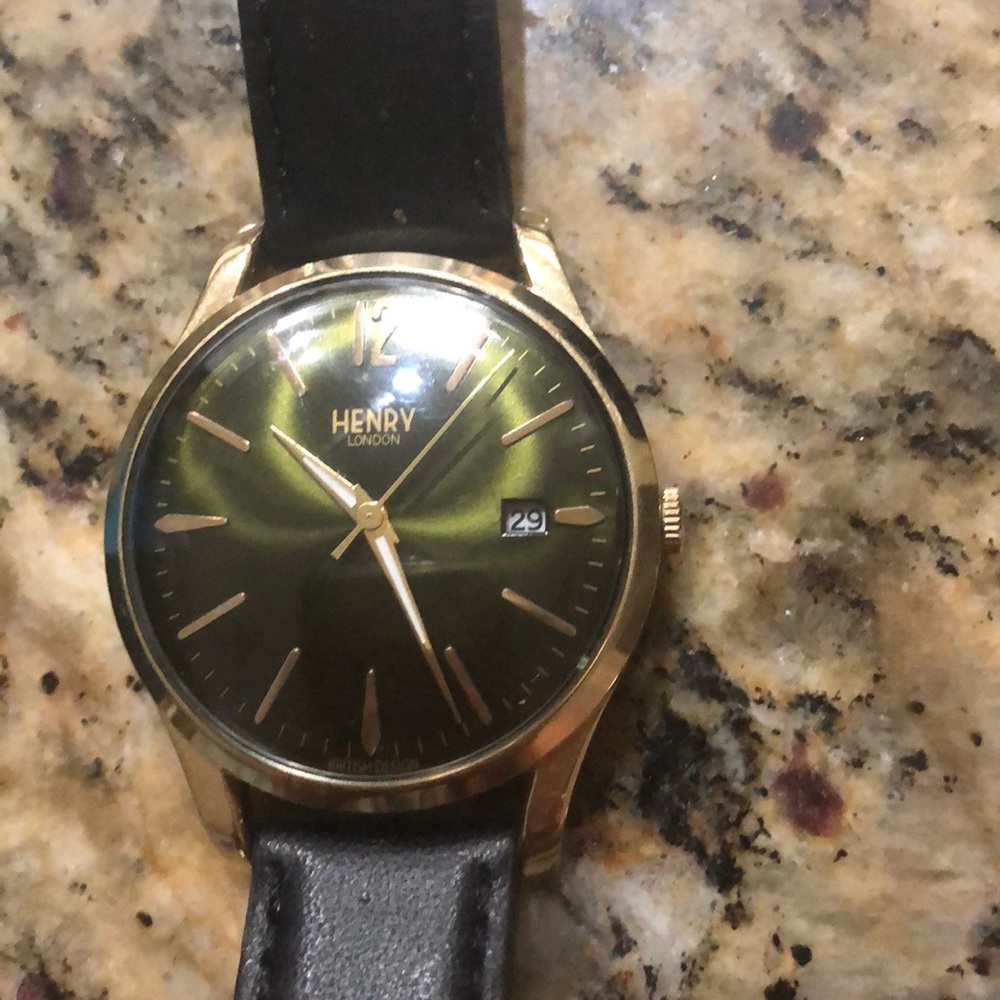 New condition automatic watch no battery need